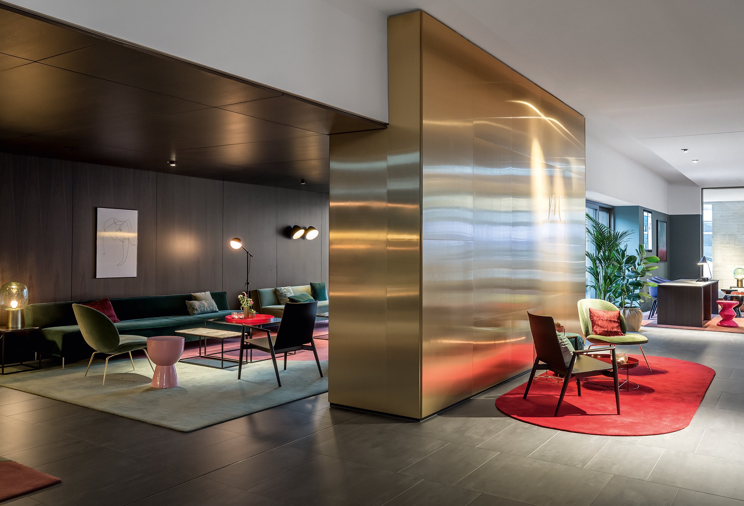 Mercure Hotel Wiesbaden / Batek Architekten