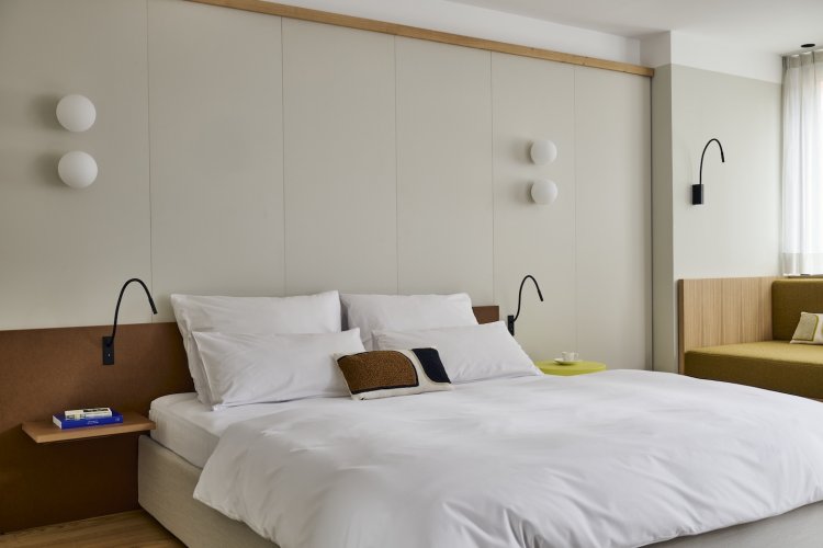 LUIS HOTEL